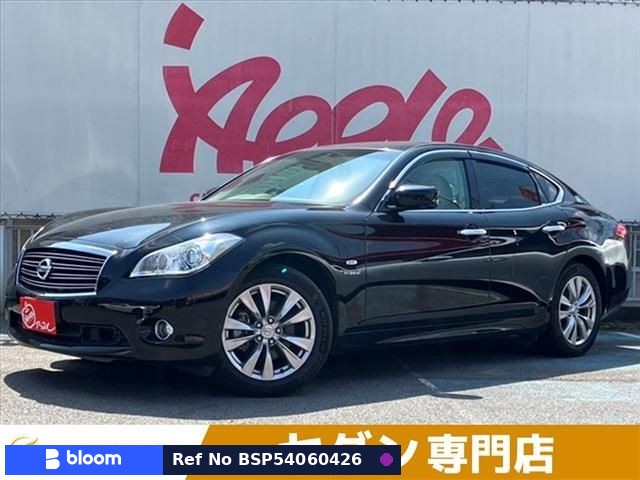 2011 Nissan Fuga Hybrid