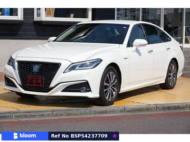 2019 Toyota Crown Hybrid