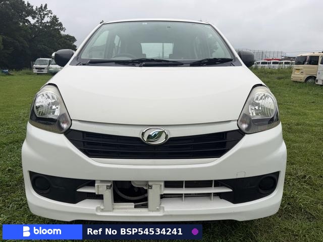 2017 Daihatsu Mira ES
