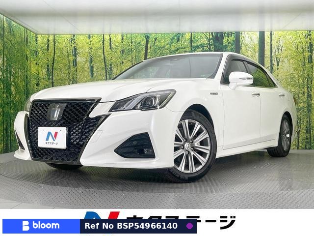 2017 Toyota Crown Hybrid