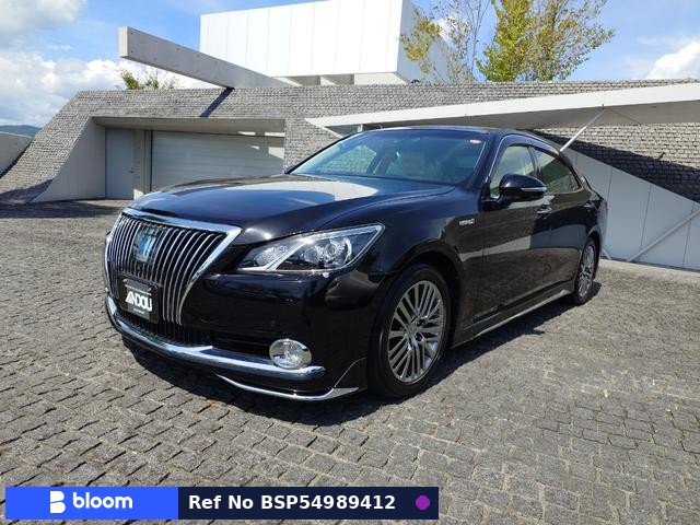 2013 Toyota Crown Majesta