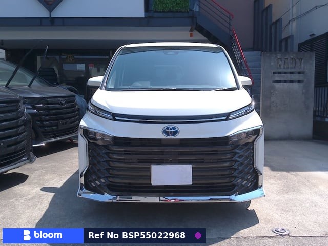 2025 Toyota Voxy
