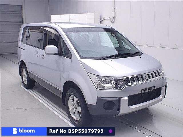 2010 Mitsubishi Delica D5
