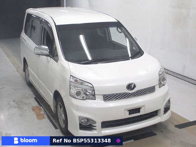 2013 Toyota Voxy