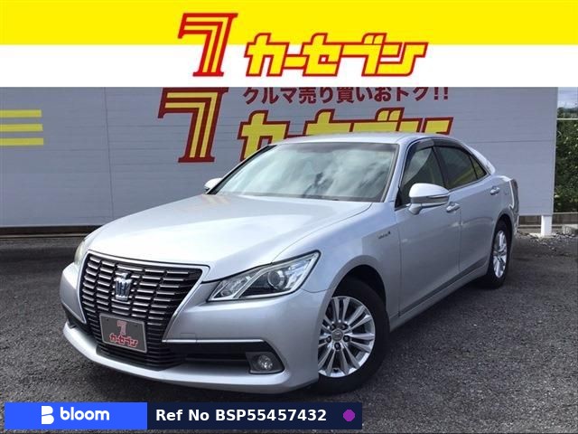 2013 Toyota Crown Hybrid