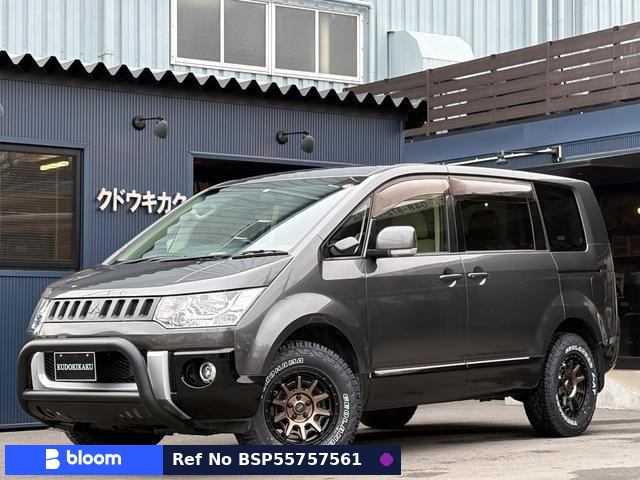 2017 Mitsubishi Delica D5