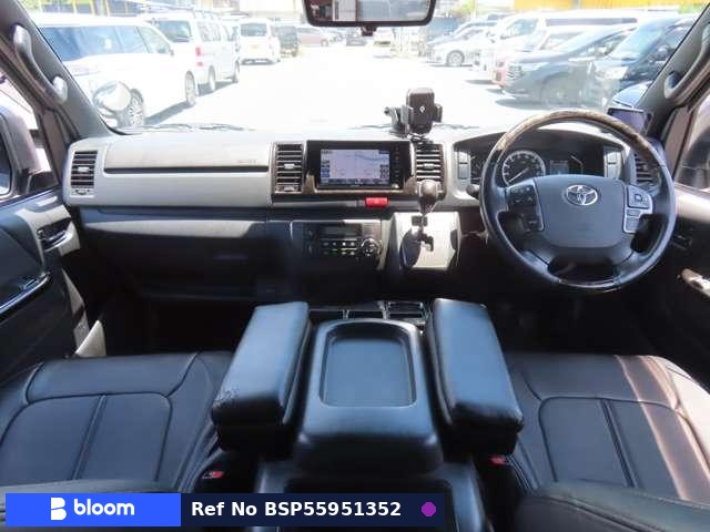 2020 Toyota Hiace VAN