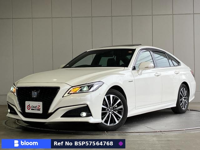 2019 Toyota Crown Hybrid