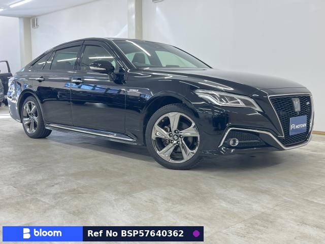 2019 Toyota Crown Hybrid