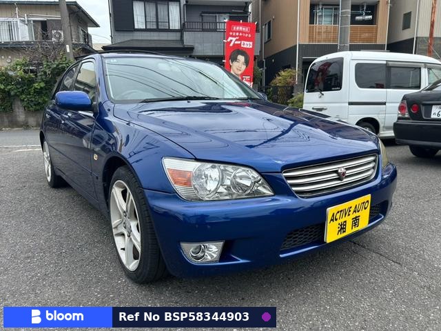 2000 Toyota Altezza