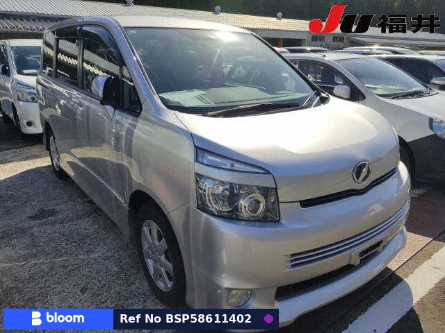 2009 Toyota Voxy