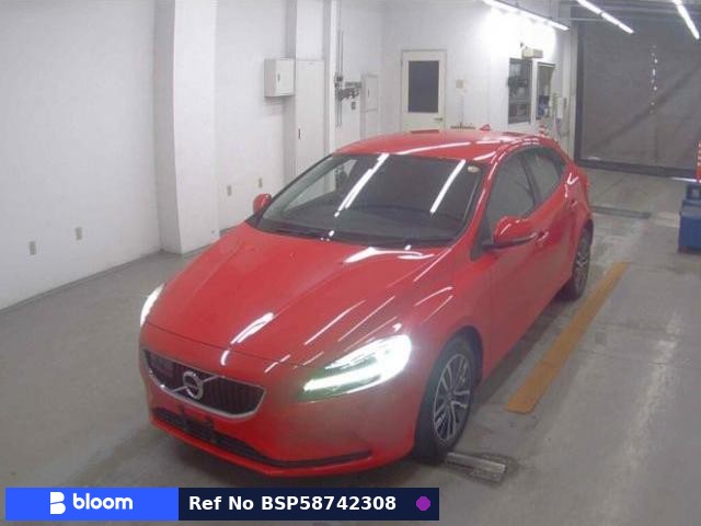 2018 Volvo V40