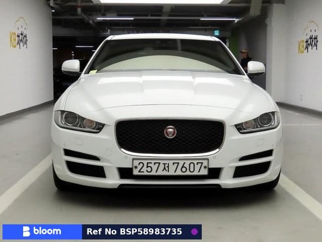 2019 Jaguar XE