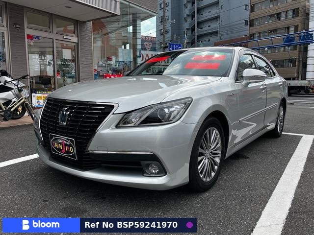 2015 Toyota Crown Hybrid
