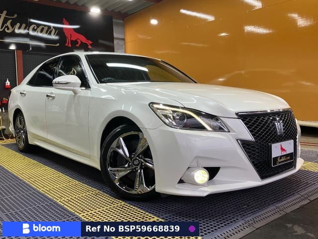2015 Toyota Crown