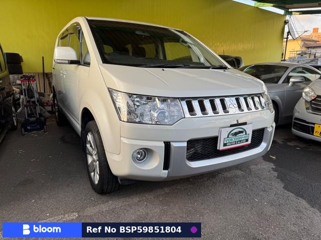 2015 Mitsubishi Delica D5