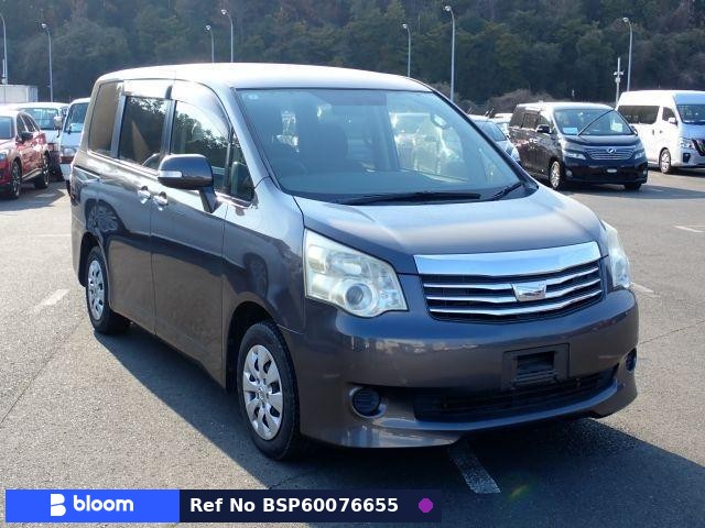 2011 Toyota Noah