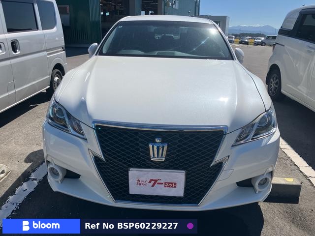 2014 Toyota Crown Hybrid