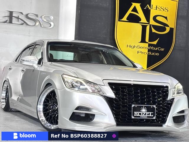 2014 Toyota Crown Hybrid