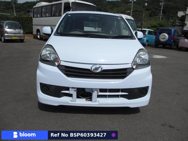2016 Daihatsu Mira ES