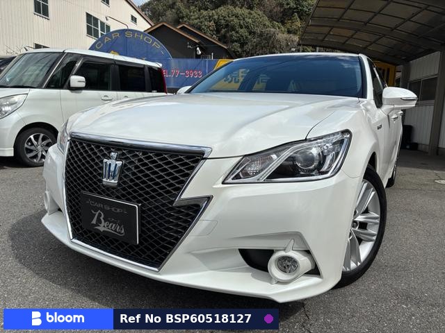 2014 Toyota Crown Hybrid