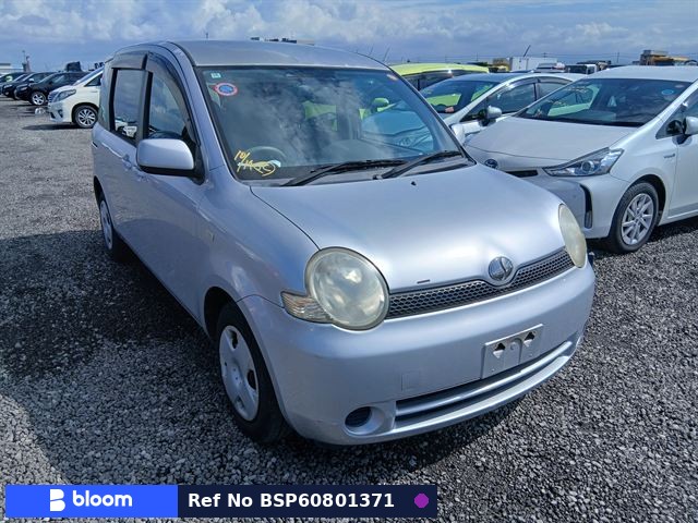 2004 Toyota Sienta