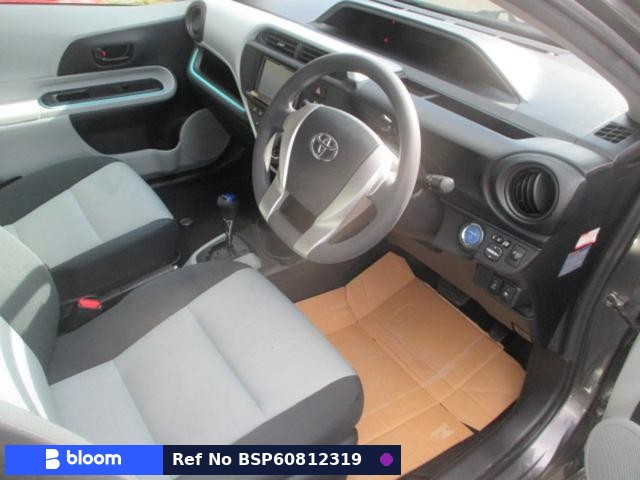 2013 Toyota Aqua