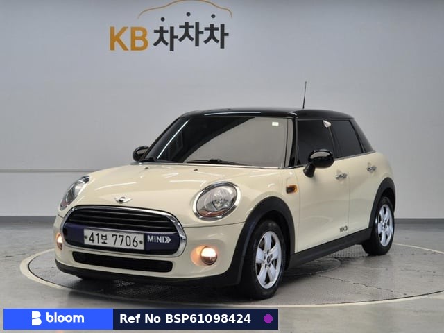 2017 MINI Cooper