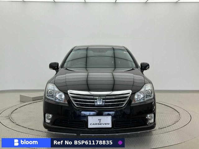 2010 Toyota Crown Hybrid