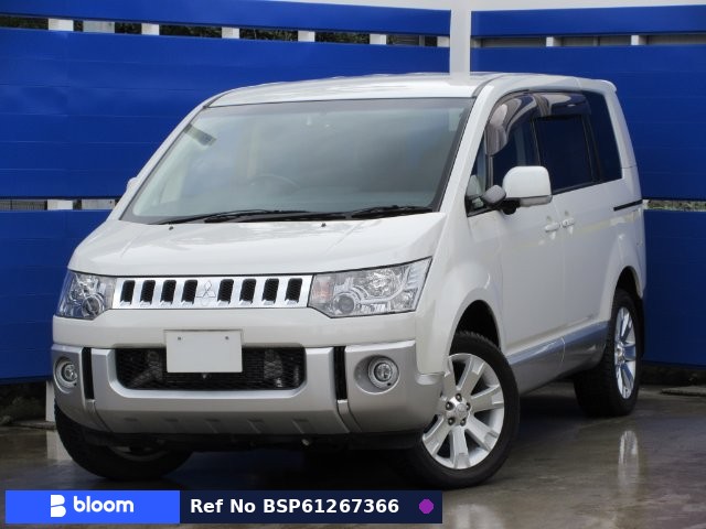 2017 Mitsubishi Delica D5