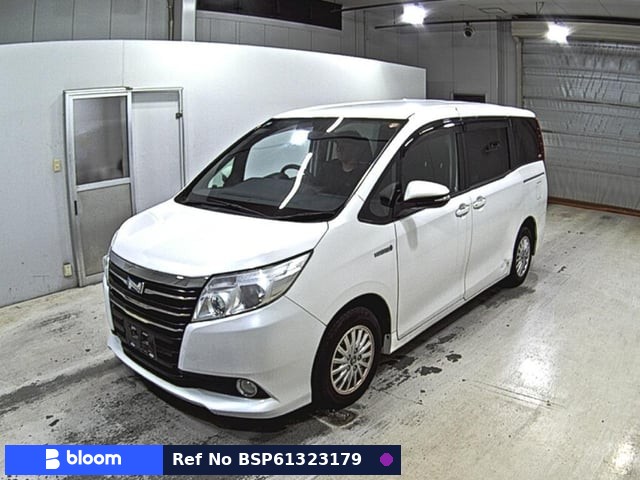 2014 Toyota Noah