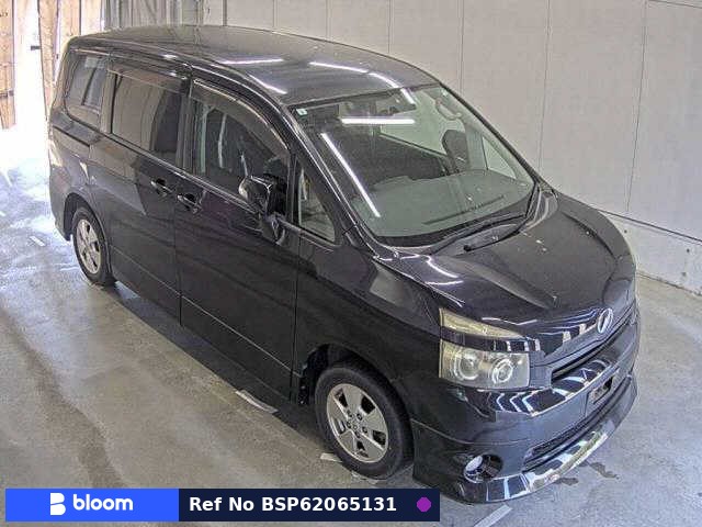 2007 Toyota Voxy