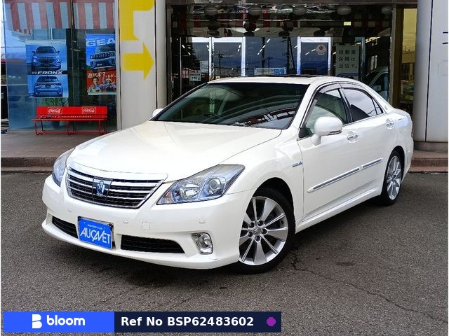 2011 Toyota Crown Hybrid