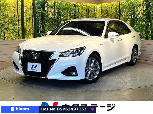 2015 Toyota Crown Hybrid