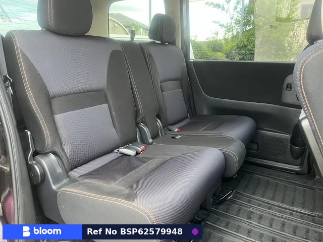 2010 Nissan Serena