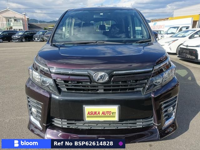 2014 Toyota Voxy