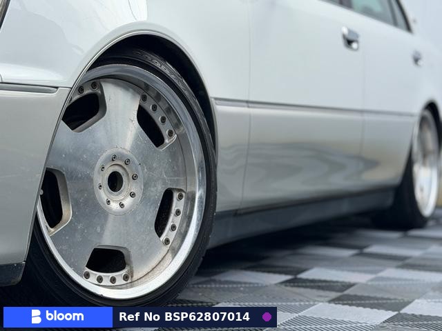 2000 Toyota Crown Majesta