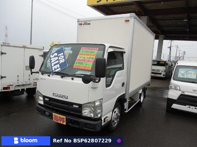 2012 Isuzu ELF Truck