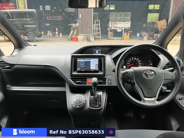 2019 Toyota Noah