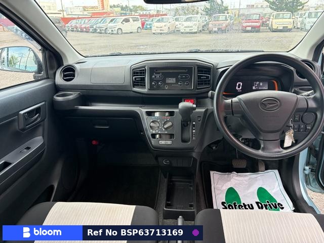 2017 Daihatsu Mira ES