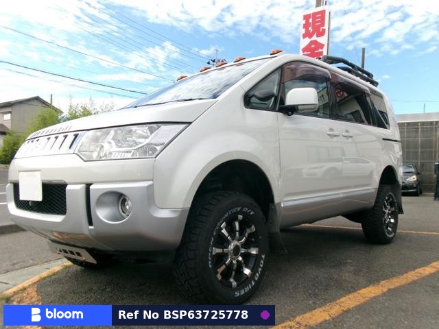 2011 Mitsubishi Delica D5
