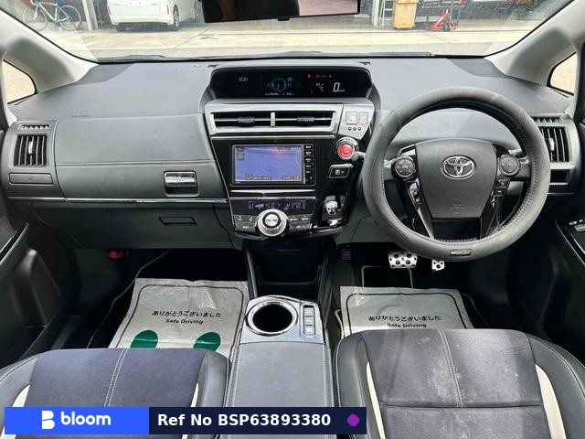 2015 Toyota Prius Alpha