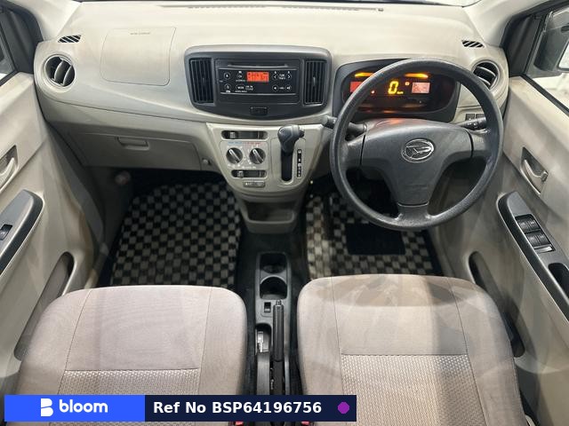 2016 Daihatsu Mira ES