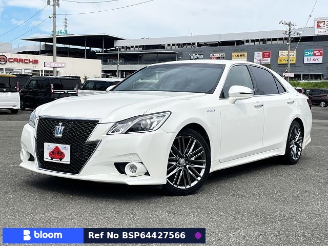 2014 Toyota Crown Hybrid