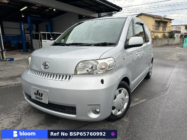 2004 Toyota Porte