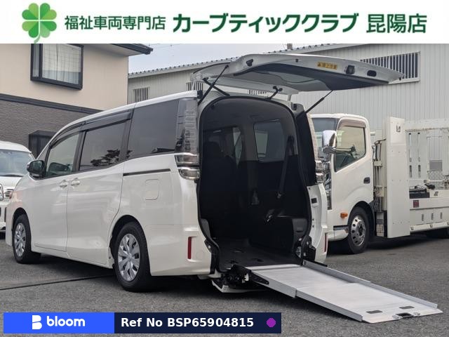 2018 Toyota Voxy