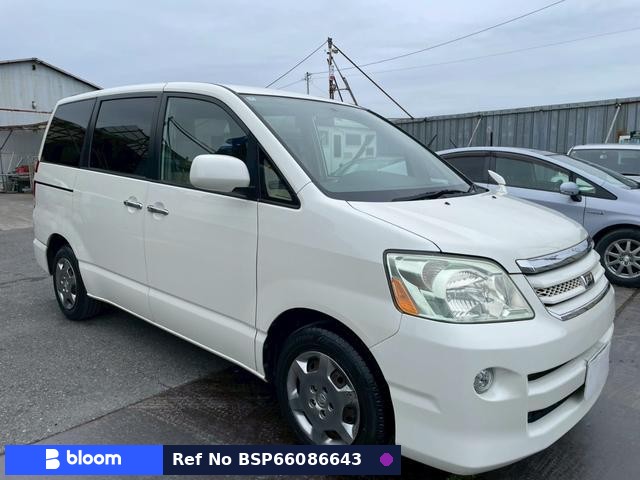2006 Toyota Noah