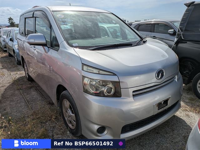 2008 Toyota Voxy