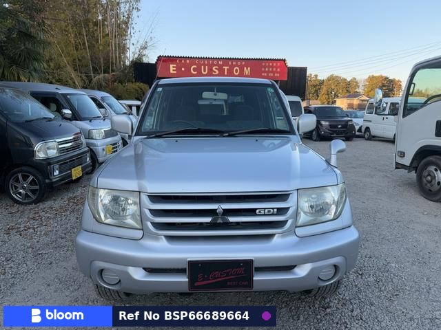 2001 Mitsubishi Pajero IO