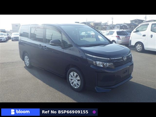 2014 Toyota Voxy